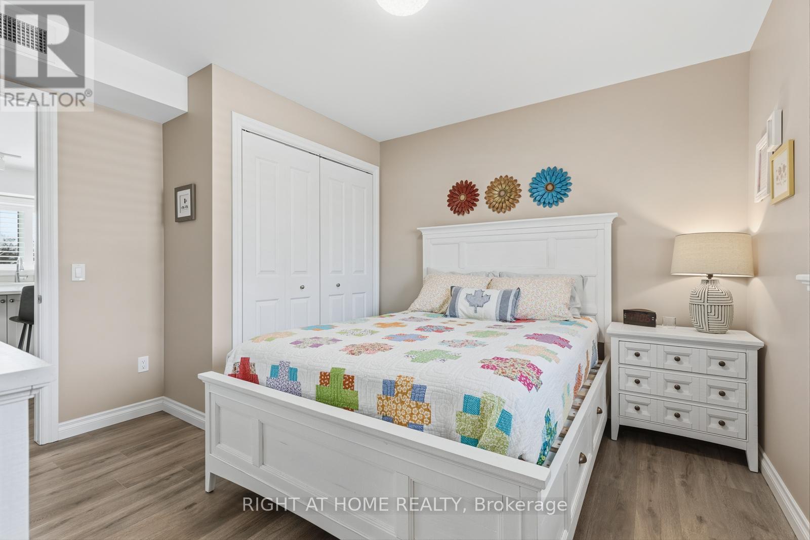 301 - 25 King Street, Kawartha Lakes, Ontario  K9V 1C4 - Photo 13 - X12789304