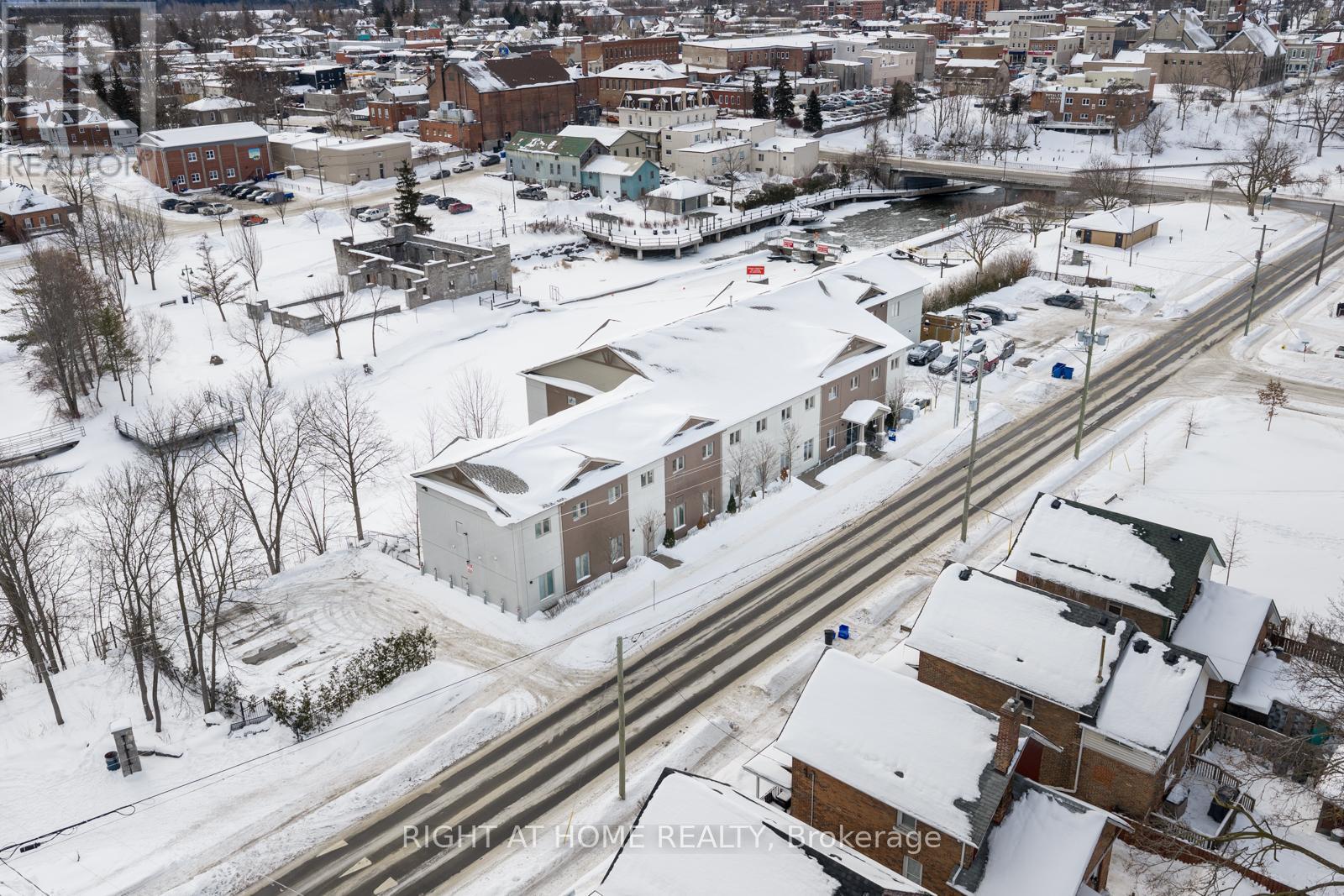 301 - 25 King Street, Kawartha Lakes, Ontario  K9V 1C4 - Photo 21 - X12789304