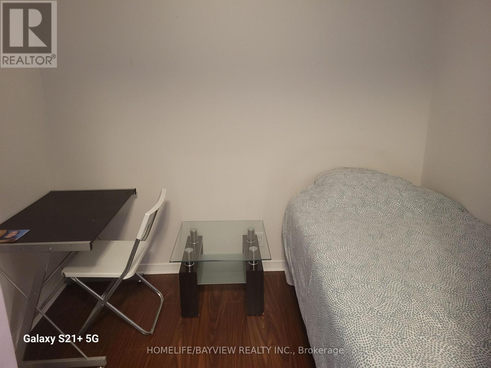 202 - 19 Northern Heights Drive, Richmond Hill, Ontario  L4B 4M4 - Photo 5 - N12786124