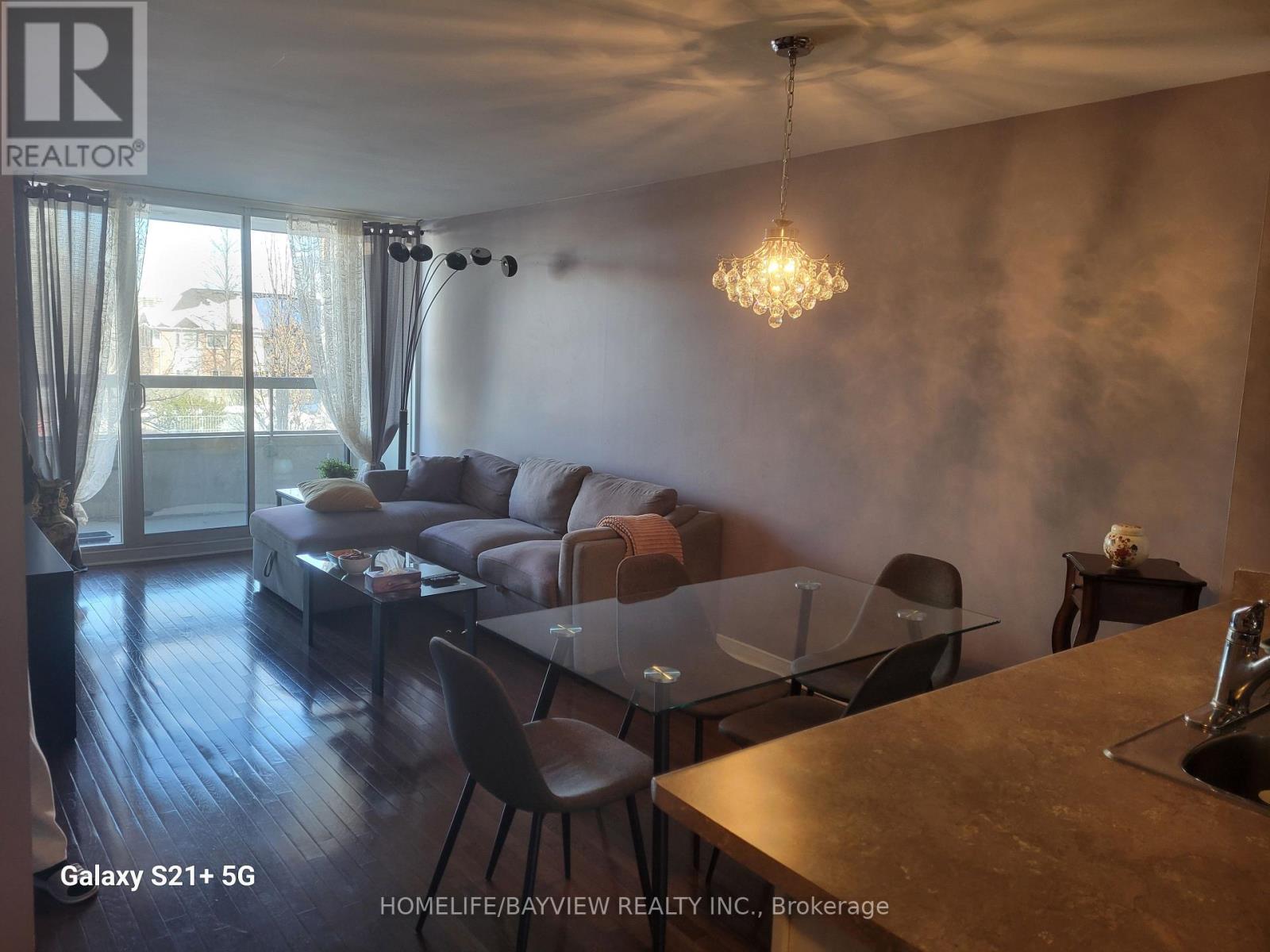 202 - 19 Northern Heights Drive, Richmond Hill, Ontario  L4B 4M4 - Photo 6 - N12786124