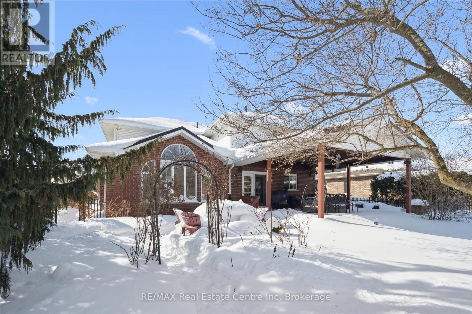 99 Keating Drive, Centre Wellington, Ontario  N0B 1S0 - Photo 36 - X12789374