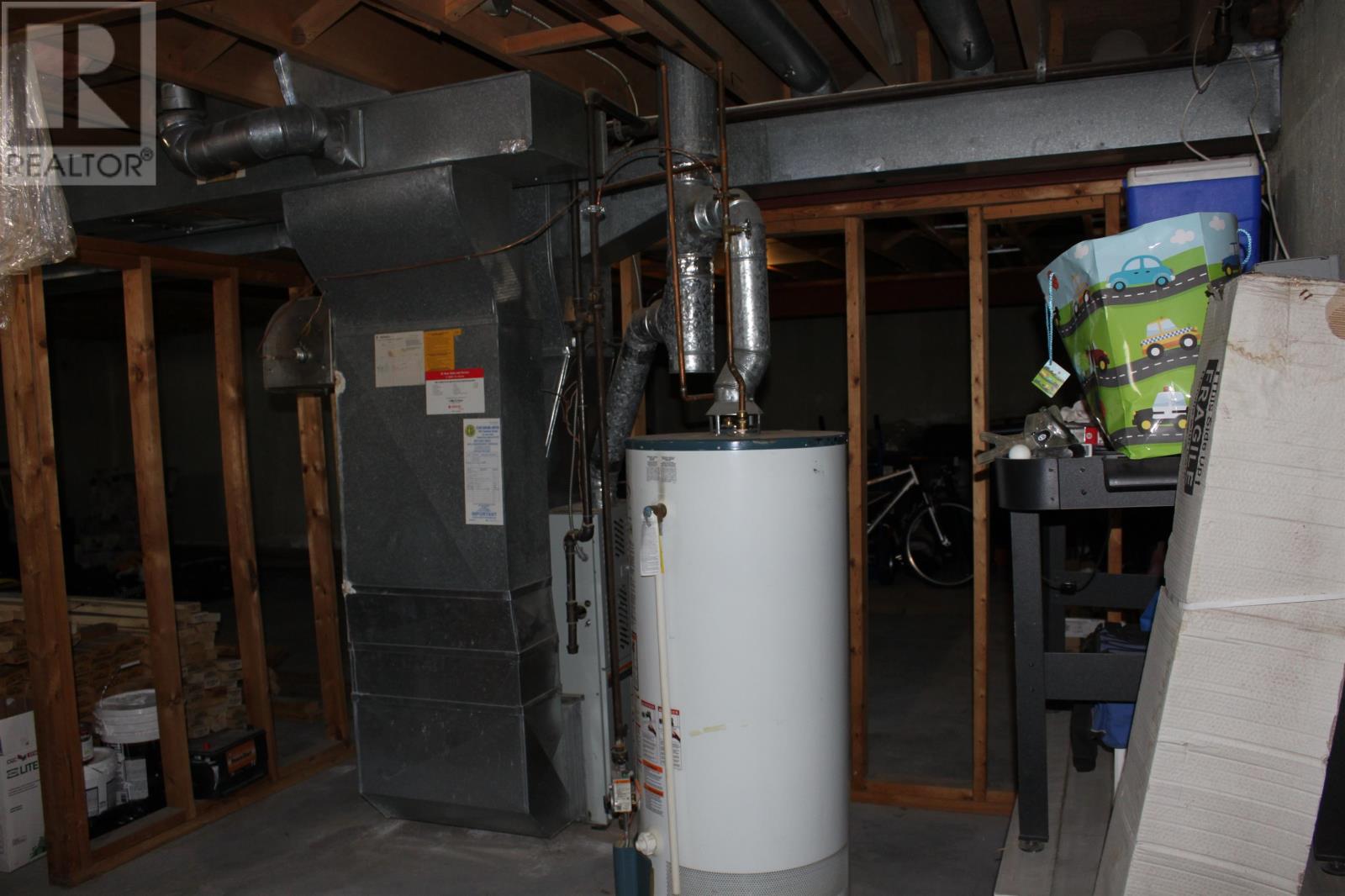 270 Hinton Ave, Thunder Bay, Ontario  P7A 7E4 - Photo 14 - TB2600193