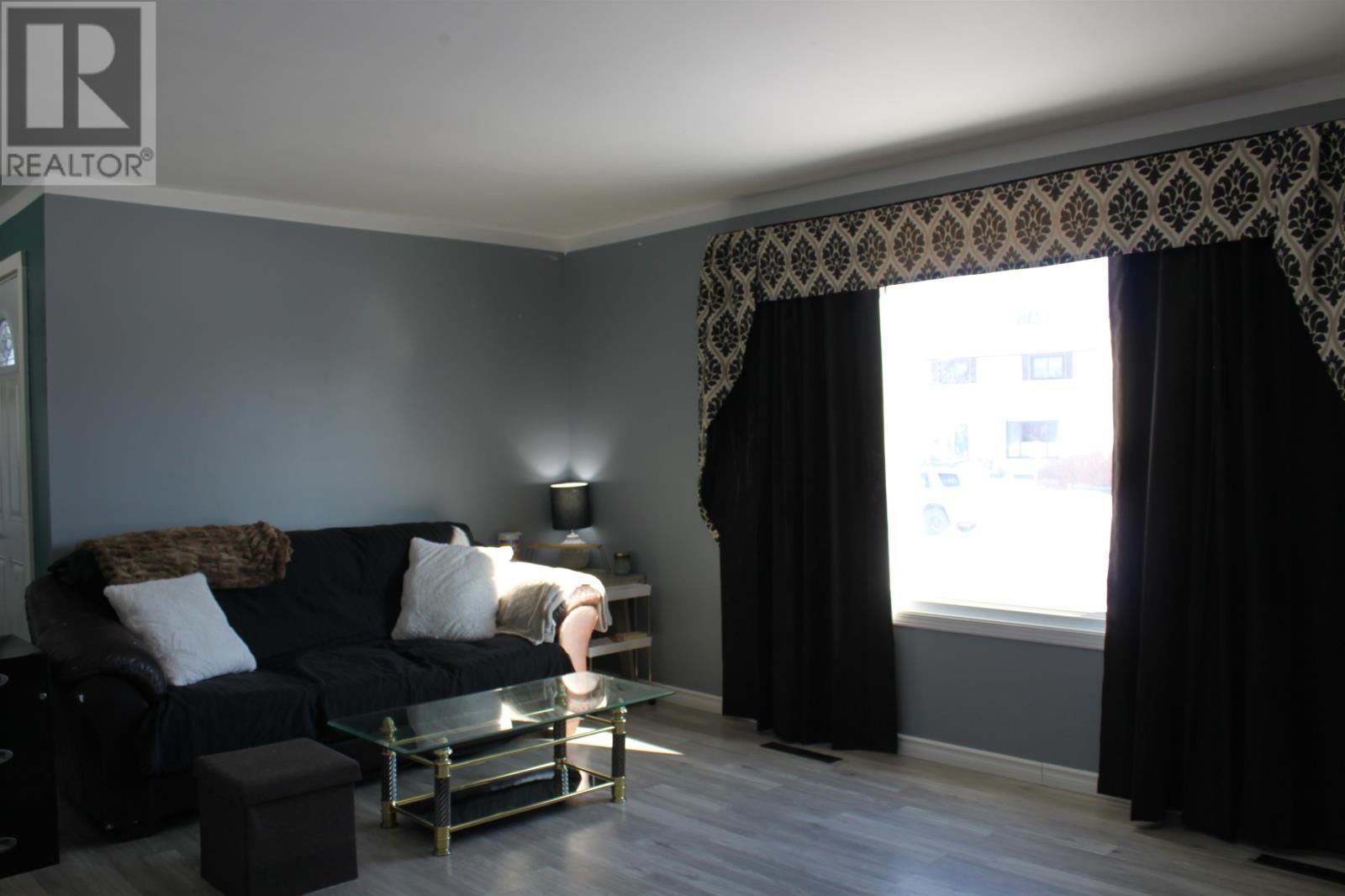 270 Hinton Ave, Thunder Bay, Ontario  P7A 7E4 - Photo 4 - TB2600193