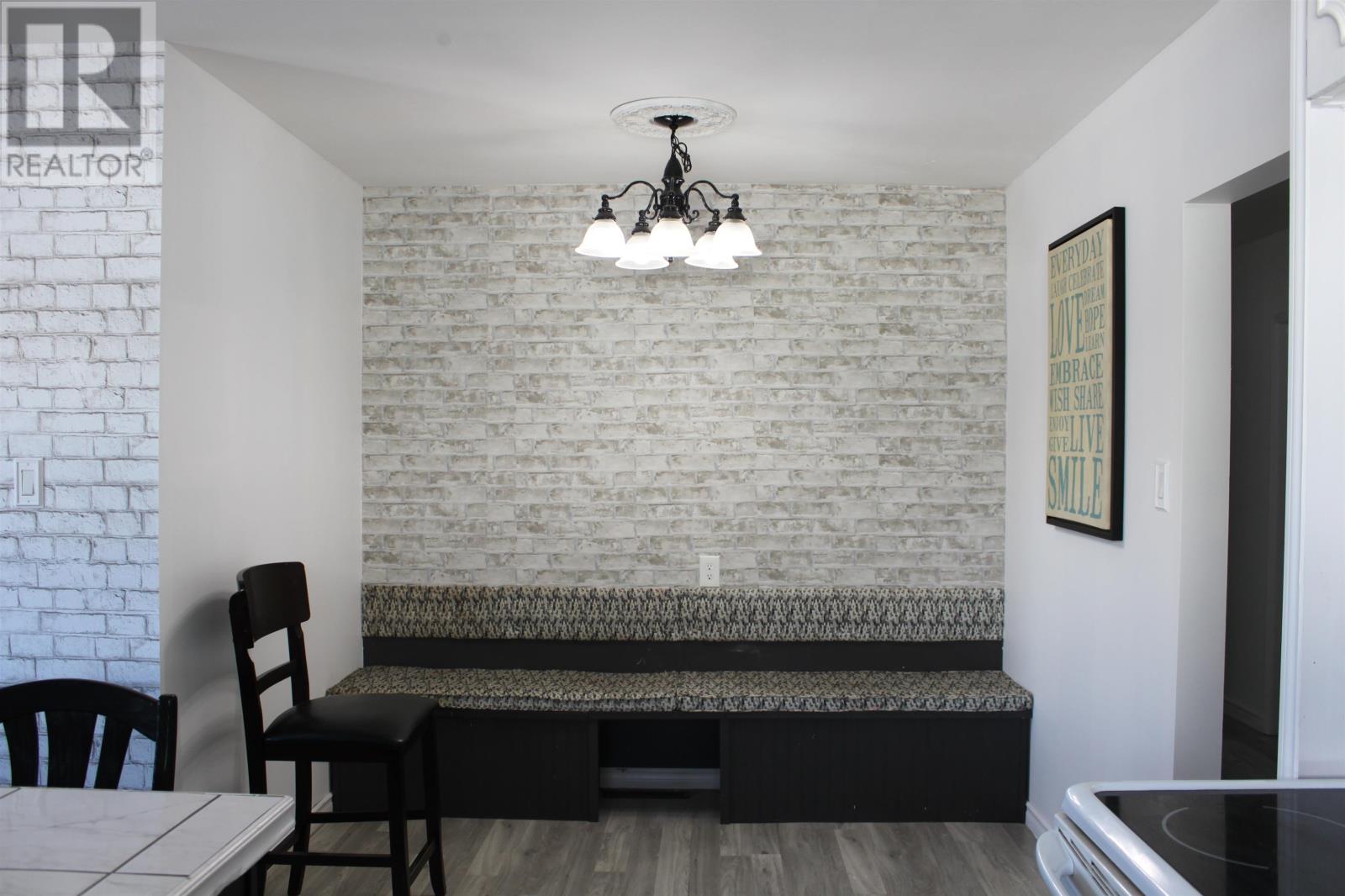 270 Hinton Ave, Thunder Bay, Ontario  P7A 7E4 - Photo 8 - TB2600193