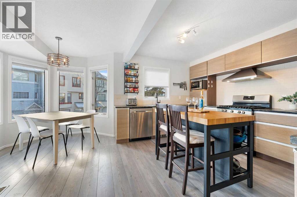 60 Prominence View Sw, Calgary, Alberta T3H 3M8 - Photo 3 - A2280589