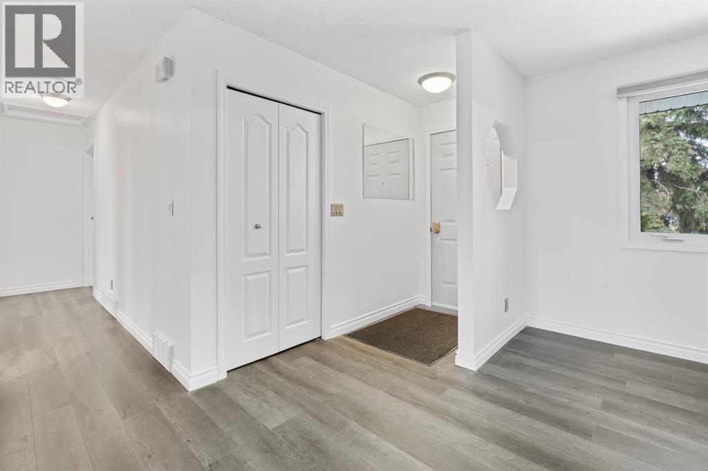 724 Pinecliff Road Ne, Calgary, Alberta  T1Y 3X1 - Photo 6 - A2282722