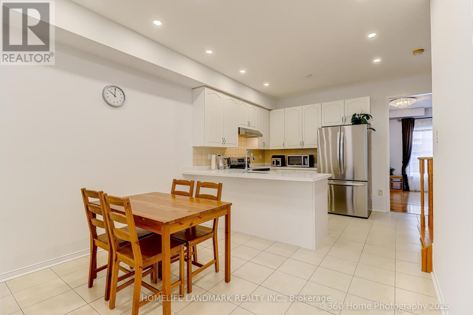 51 Lebovic Drive, Richmond Hill, Ontario  L4E 5C6 - Photo 4 - N12789348