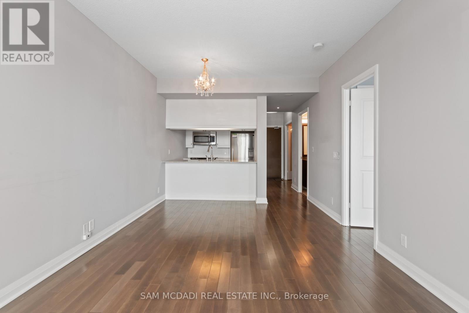 704 - 1055 Southdown Road, Mississauga, Ontario  L5J 0A3 - Photo 10 - W12789350