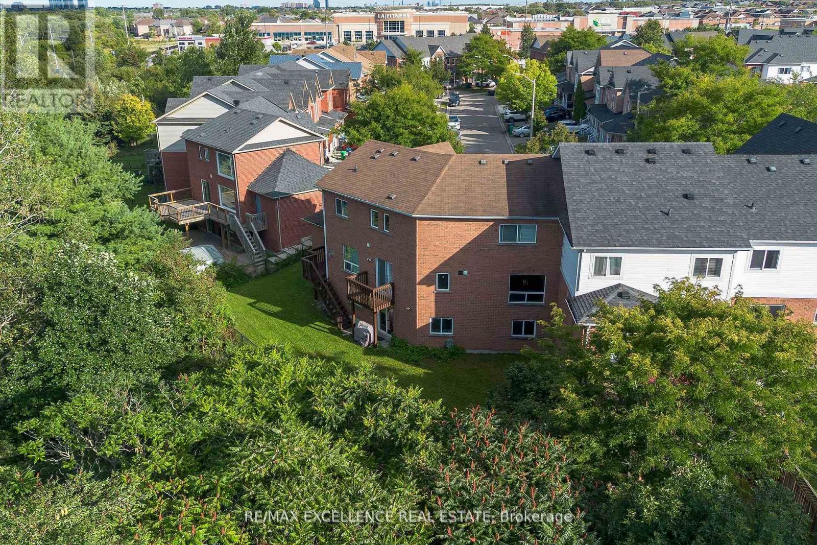 40 Monaco Court, Brampton, Ontario  L7A 1X4 - Photo 41 - W12789356