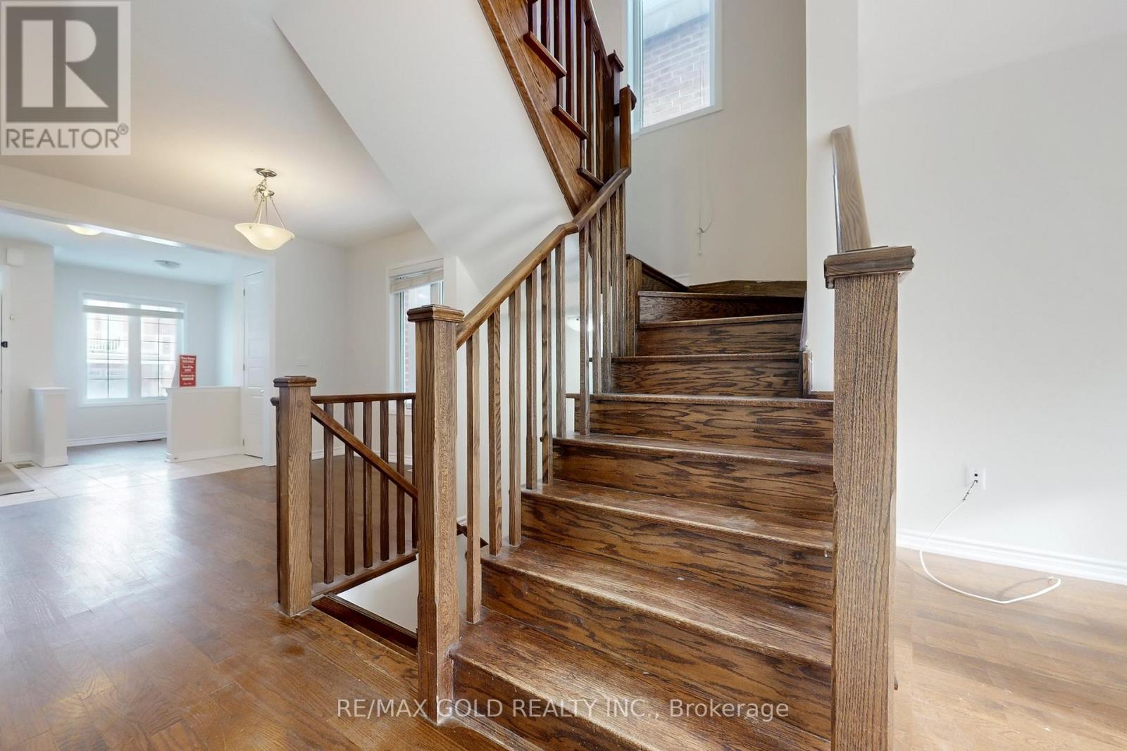 174 Lemieux Court, Milton, Ontario  L9E 1E9 - Photo 24 - W12789362