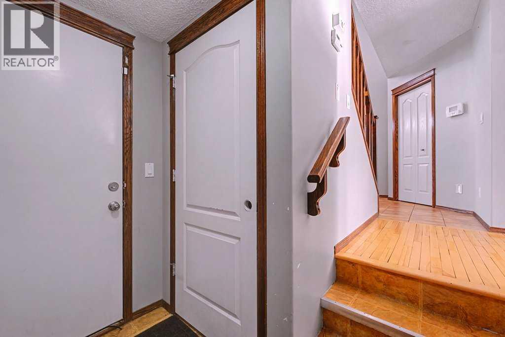 154 New Brighton Lane Se, Calgary, Alberta T2E 0E2 - Photo 19 - A2284696