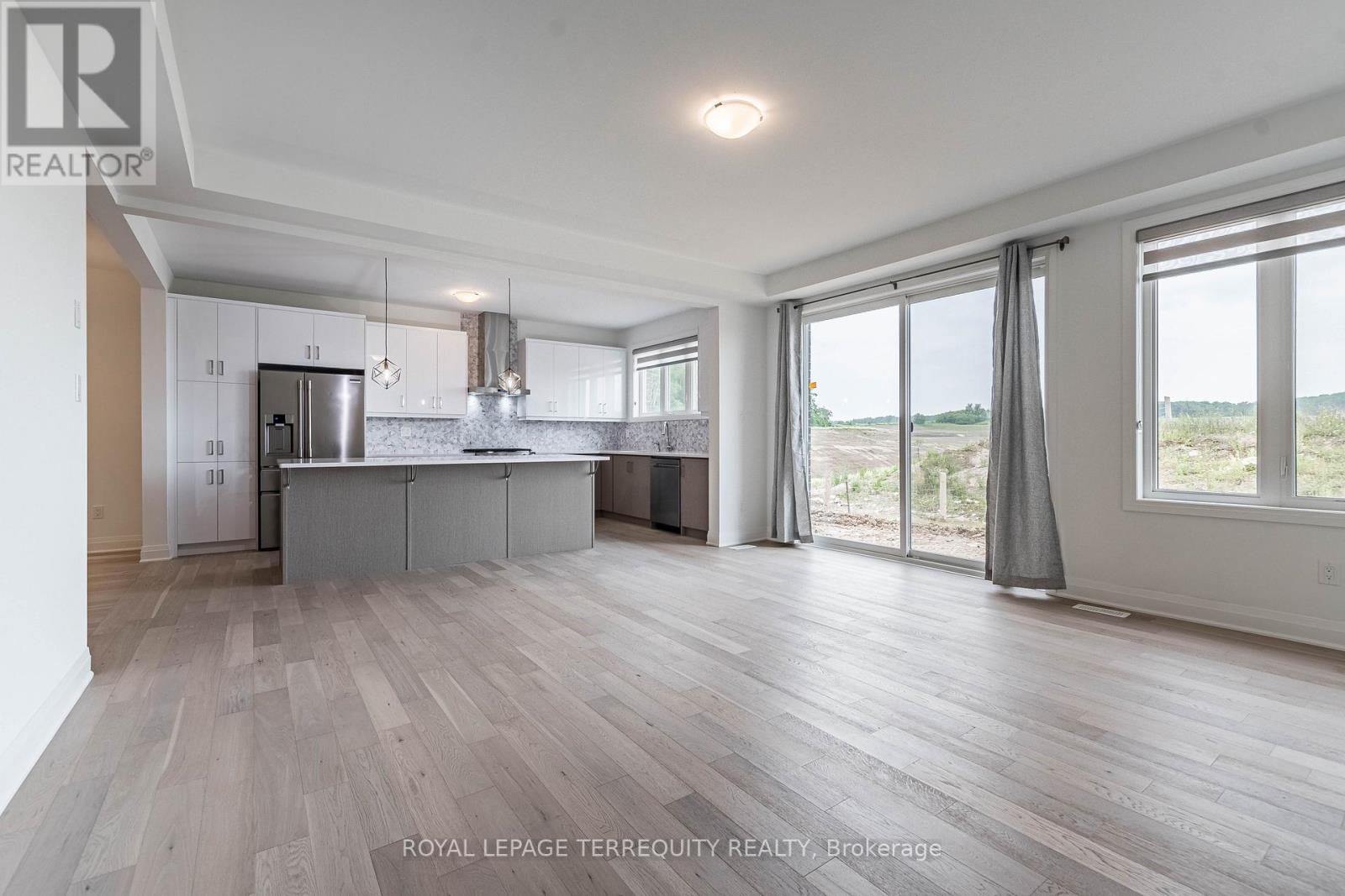 150 Forestwalk Street, Kitchener, Ontario  N2R 0S9 - Photo 7 - X12789342