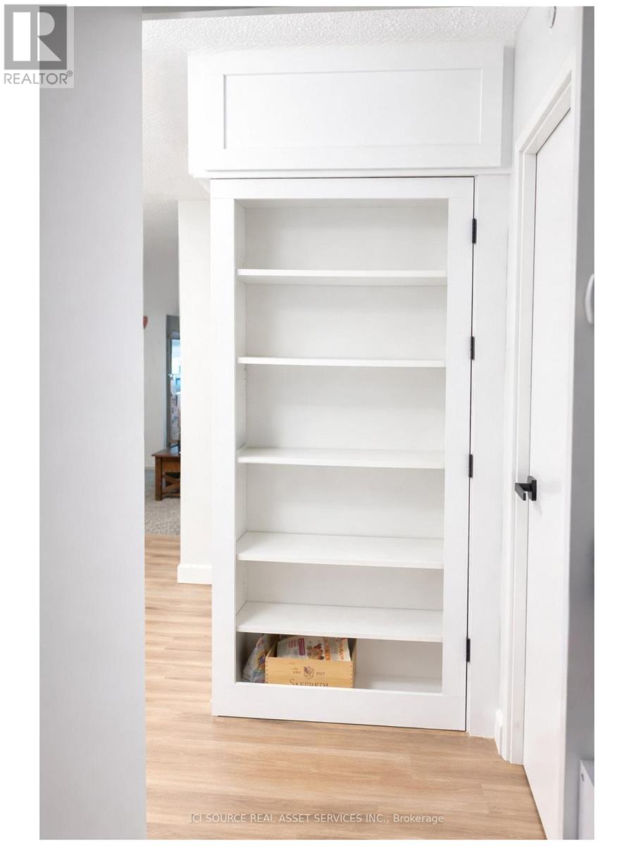 2002 - 265 Poulin Avenue, Ottawa, Ontario  K2B 7Y8 - Photo 3 - X12789376