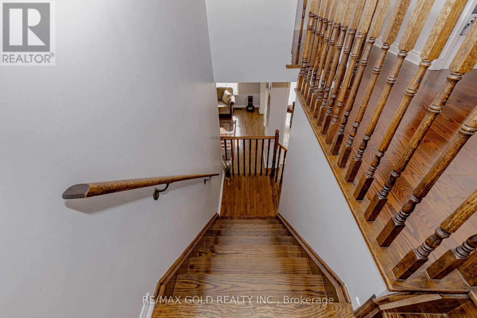 2 Oranmore Crescent, Brampton, Ontario  L6X 0J9 - Photo 17 - W12789160