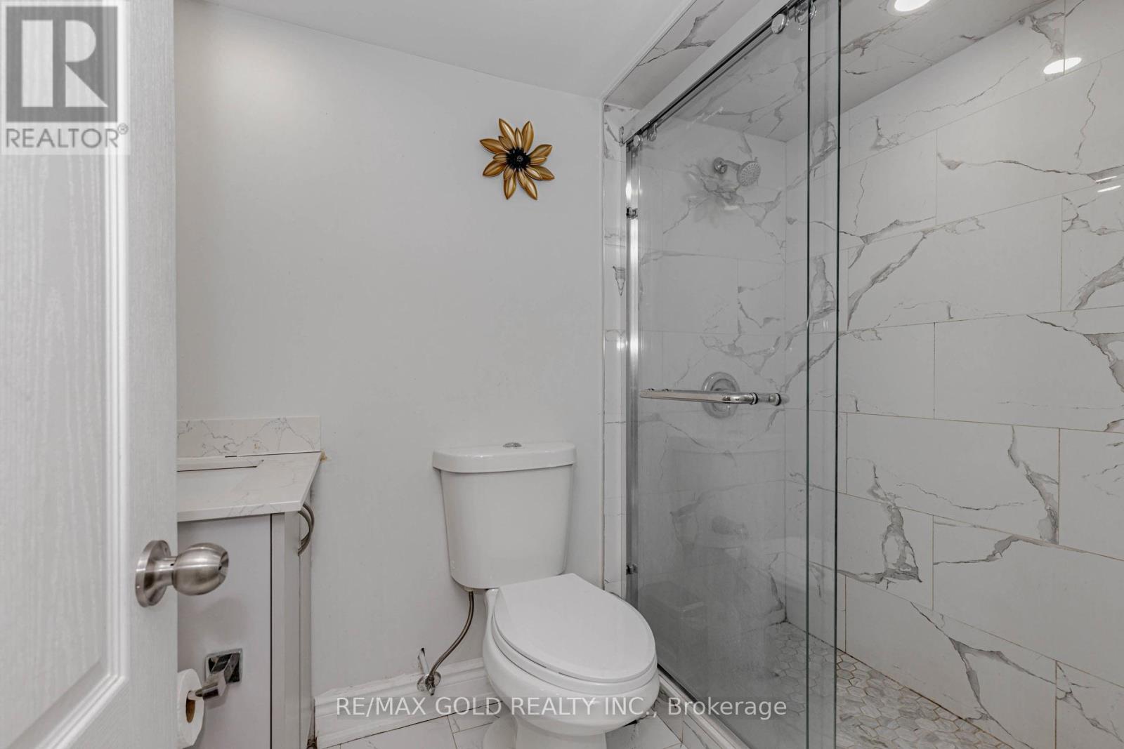 2 Oranmore Crescent, Brampton, Ontario  L6X 0J9 - Photo 42 - W12789160