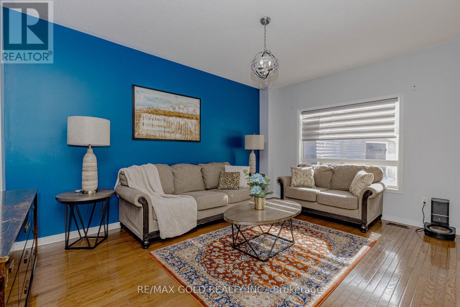 2 Oranmore Crescent, Brampton, Ontario  L6X 0J9 - Photo 8 - W12789160