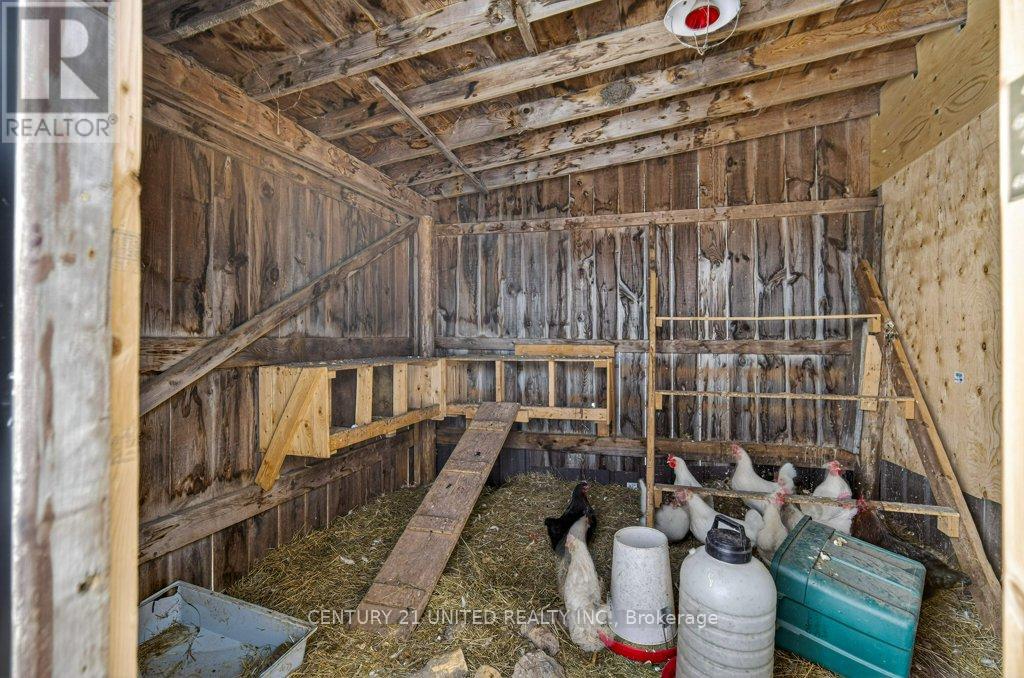 1074 First Line, Douro-Dummer, Ontario  K0L 3A0 - Photo 26 - X12787932