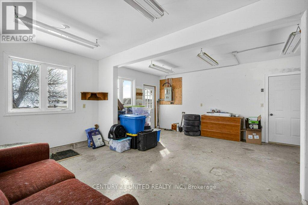 1074 First Line, Douro-Dummer, Ontario  K0L 3A0 - Photo 36 - X12787932