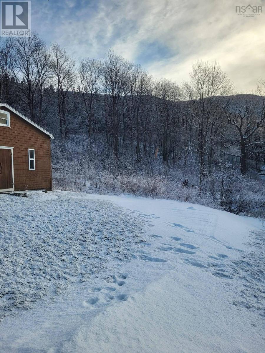 1302 Macgarry Road, Grand Étang, Nova Scotia  B0E 1H0 - Photo 15 - 202602749