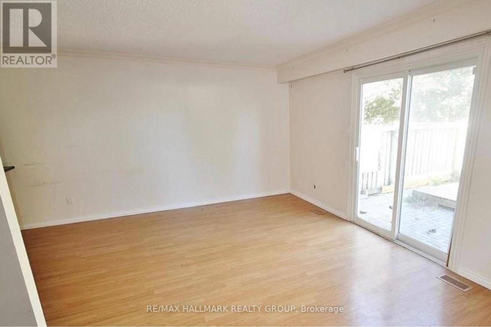 457 D Moodie Drive S, Ottawa, Ontario  K2H 8T6 - Photo 7 - X12648266