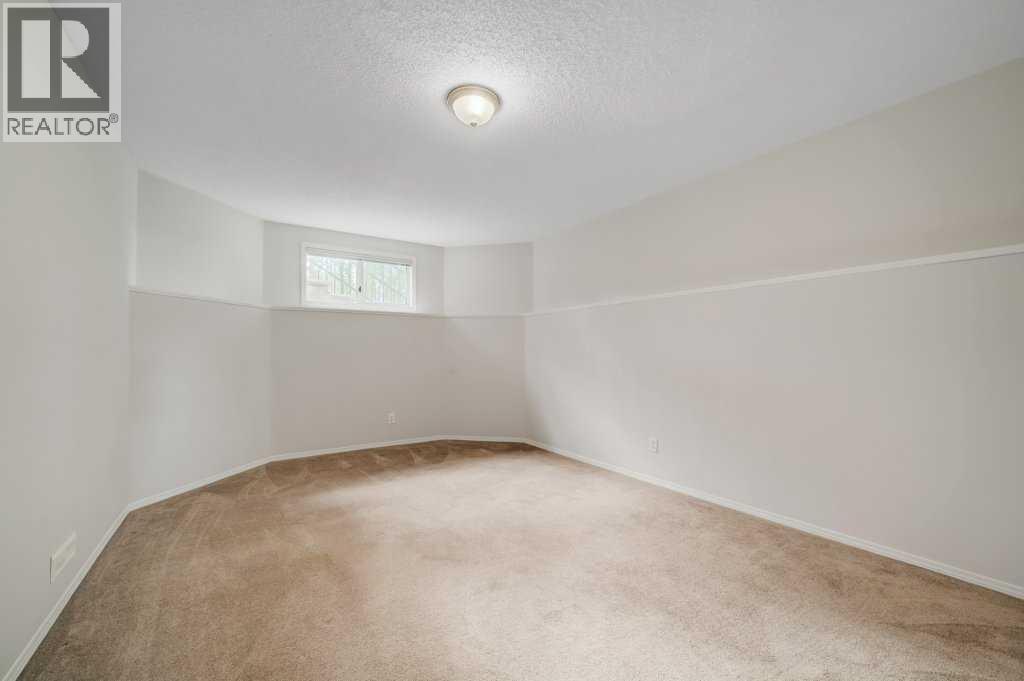 222 Diamond Court Se, Calgary, Alberta  T2C 7C7 - Photo 32 - A2282247