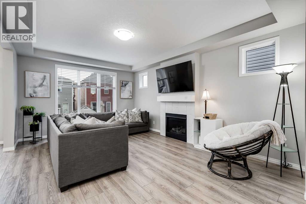 22 Osborne Common Sw, Airdrie, Alberta  T4B 5E3 - Photo 5 - A2285131