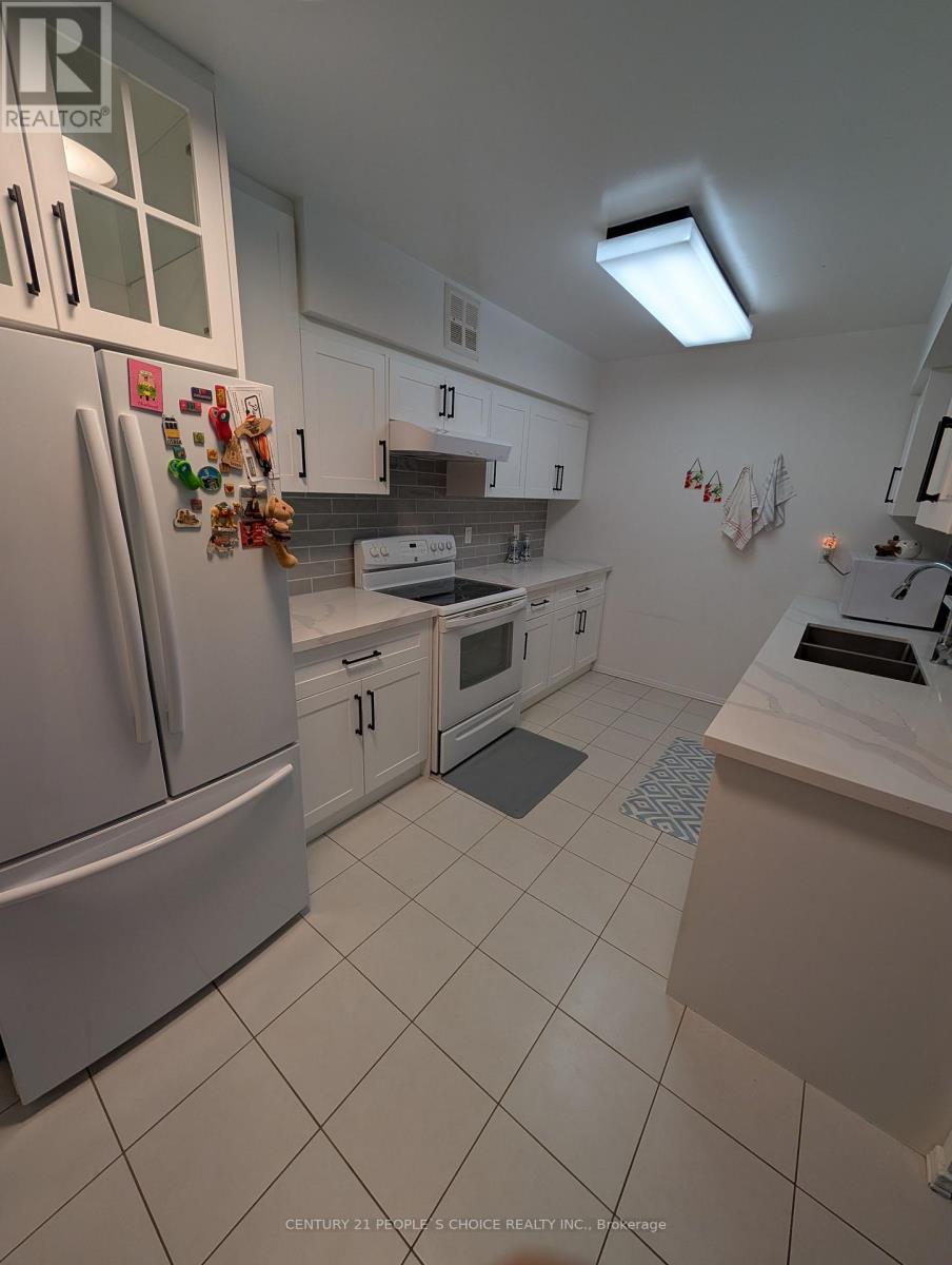 403 - 30 Greenfield Avenue, Toronto, Ontario  M2N 6N3 - Photo 3 - C12789422