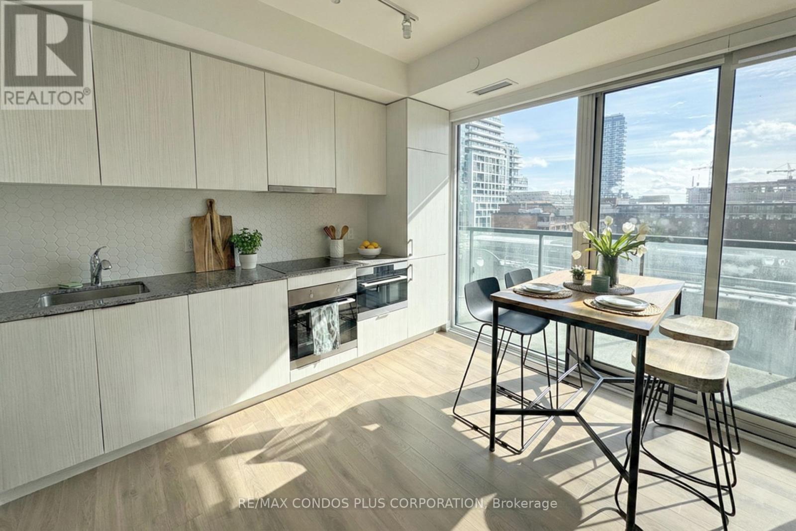 624 - 158 Front Street E, Toronto, Ontario  M5A 0K9 - Photo 3 - C12789470