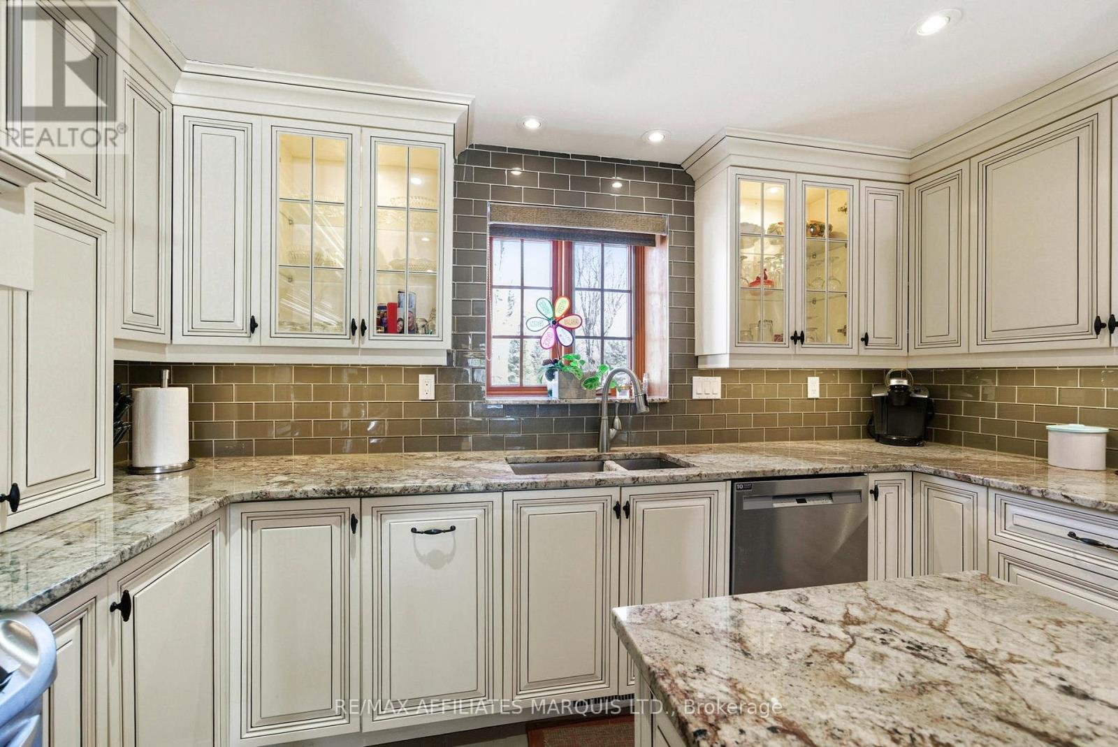 16985 Headline Road, South Stormont, Ontario  K0C 1P0 - Photo 11 - X12789456