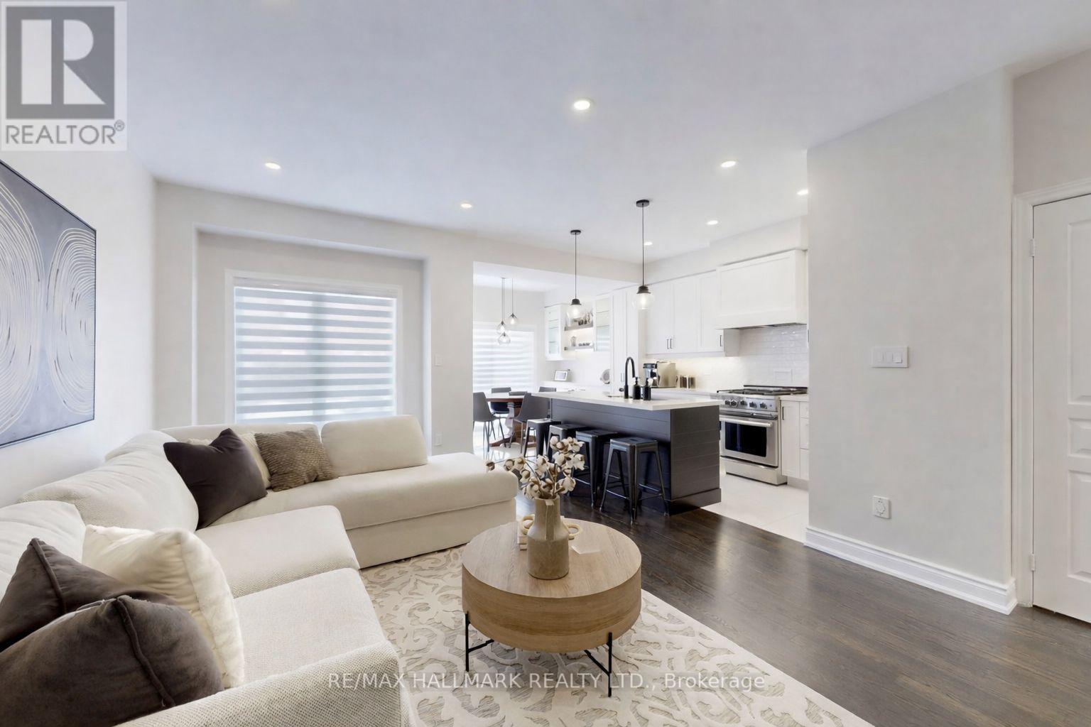 11 Martina Crescent, Vaughan, Ontario  L4H 3B6 - Photo 2 - N12789394