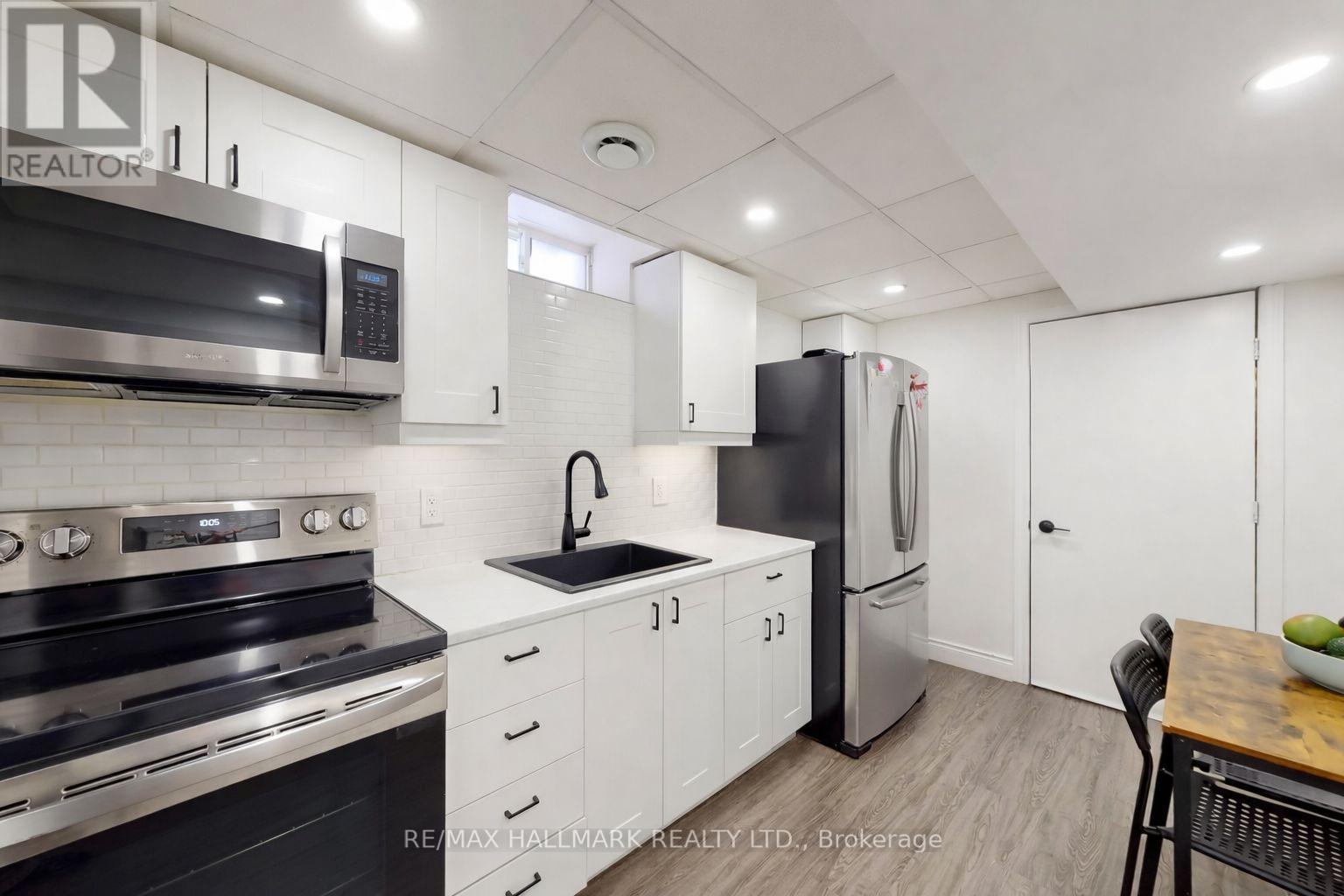 11 Martina Crescent, Vaughan, Ontario  L4H 3B6 - Photo 28 - N12789394