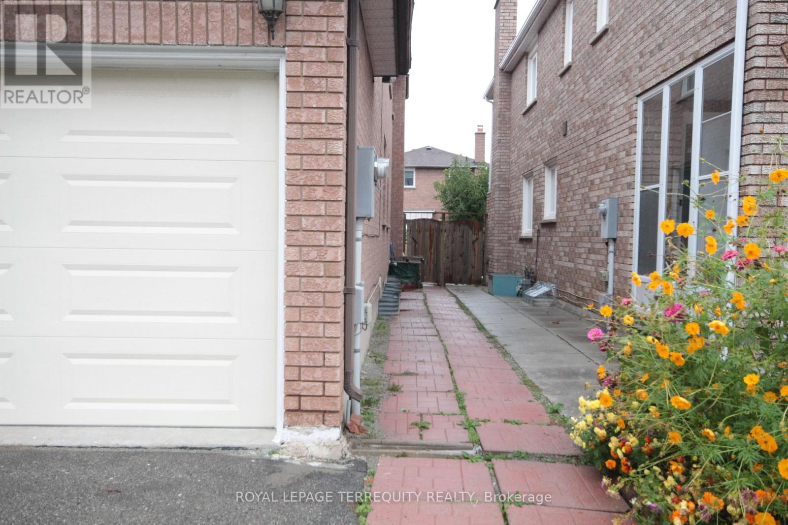 Basement - 39 Joycedale Street, Markham, Ontario  L3S 3G9 - Photo 2 - N12789458