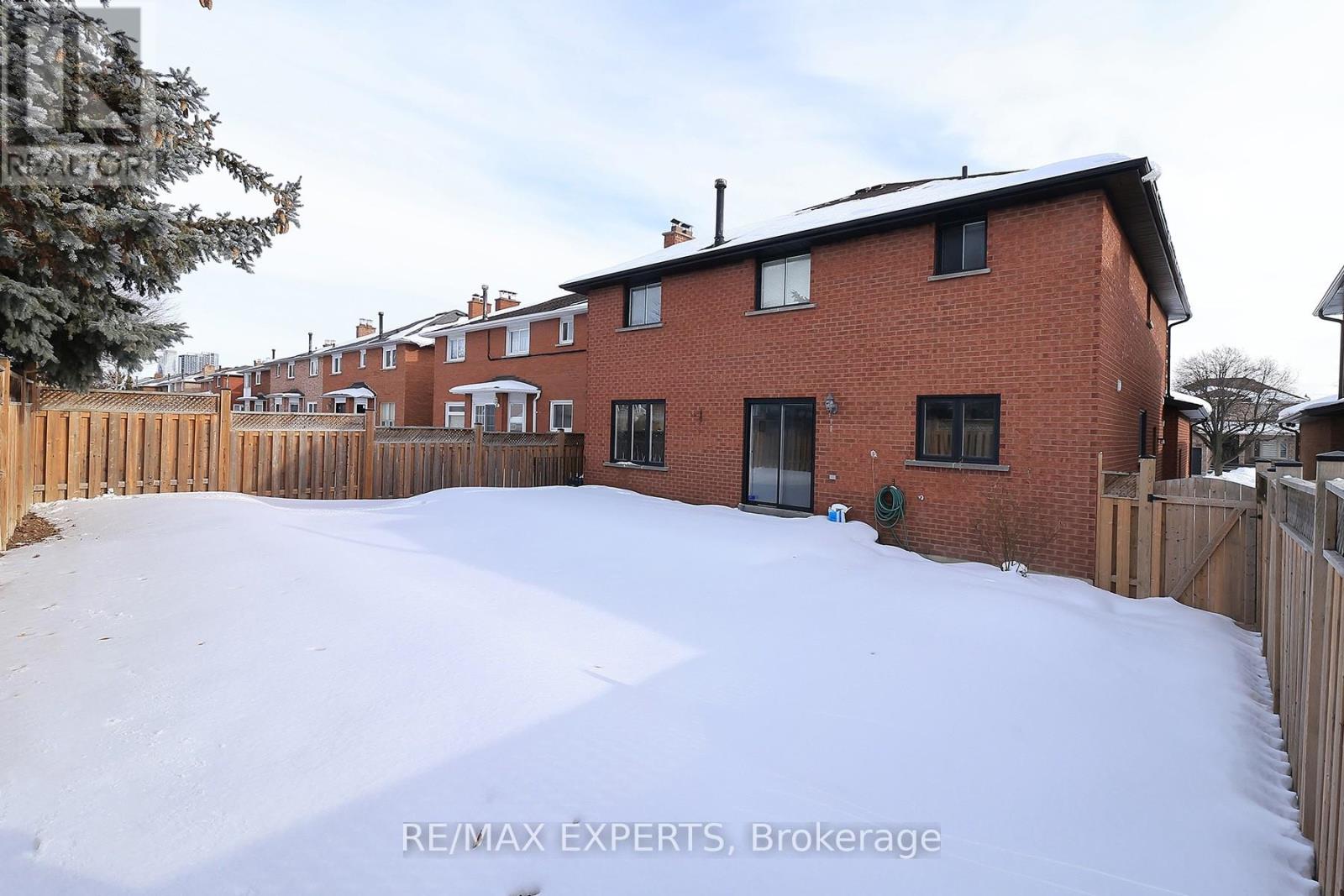 100 Nimbus Place, Vaughan, Ontario  L4L 1Z7 - Photo 40 - N12783230