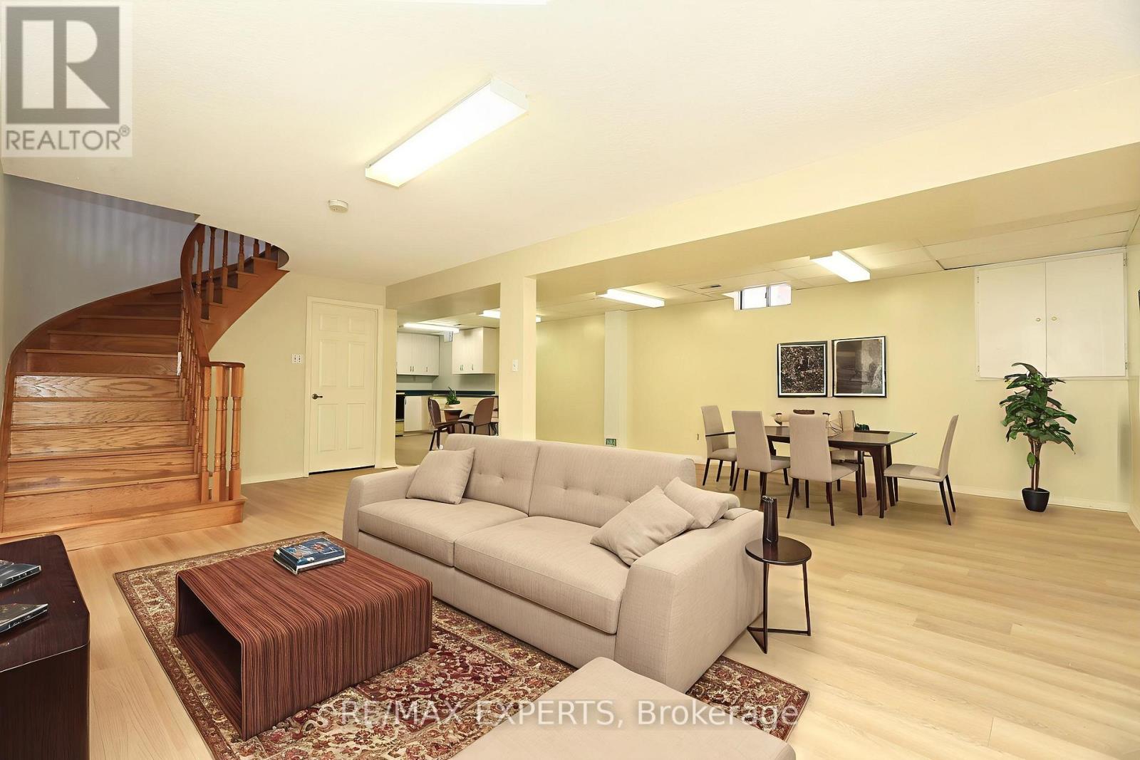 100 Nimbus Place, Vaughan, Ontario  L4L 1Z7 - Photo 35 - N12783230