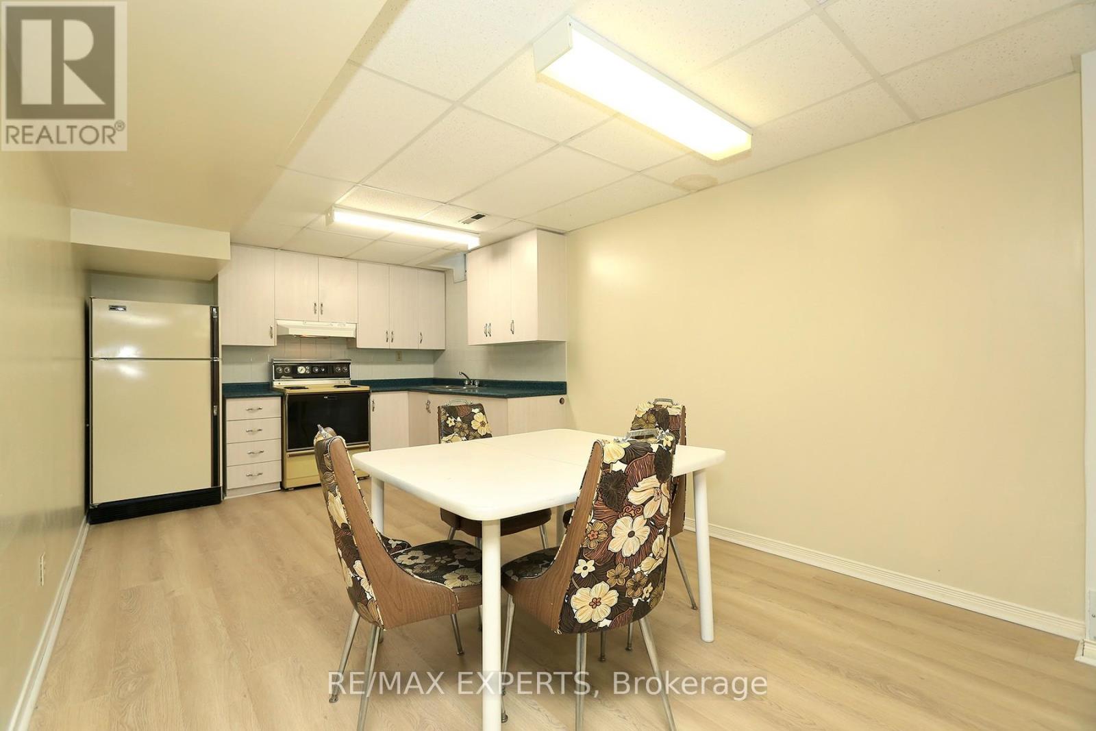 100 Nimbus Place, Vaughan, Ontario  L4L 1Z7 - Photo 33 - N12783230