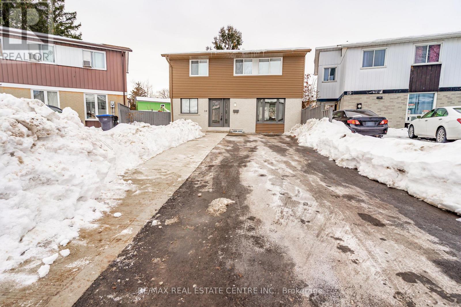 20 HAYDEN COURT, Brampton, Ontario