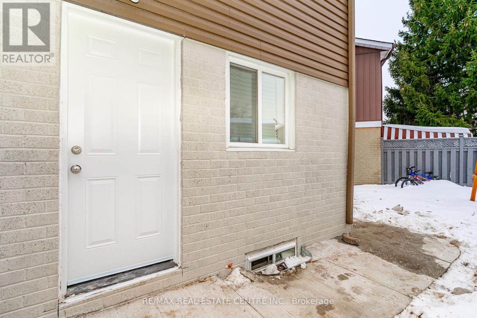 20 Hayden Court, Brampton, Ontario  L6S 1Y3 - Photo 38 - W12789396