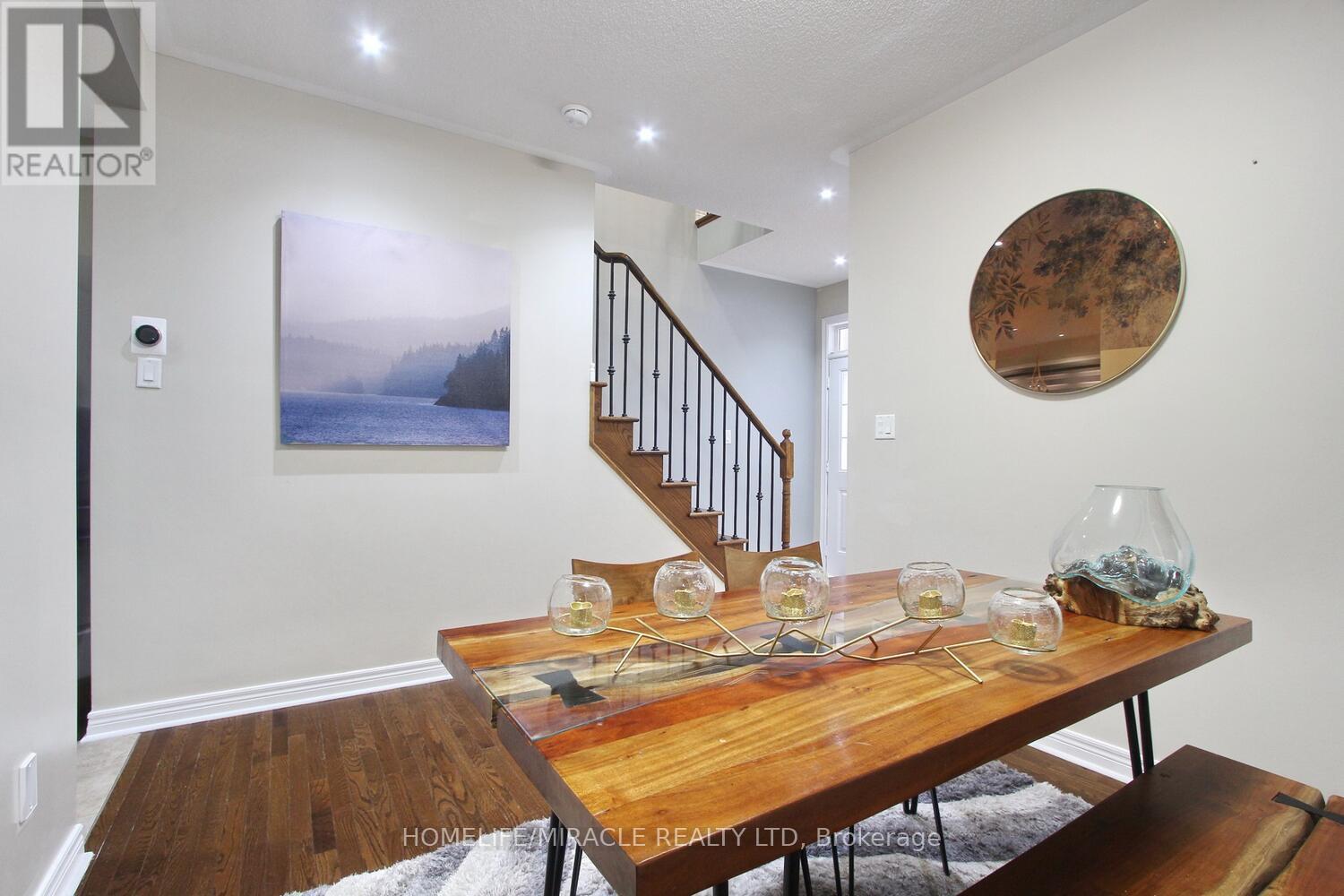 11 Bluffmeadow Street, Brampton, Ontario  L6P 3K3 - Photo 12 - W12789410