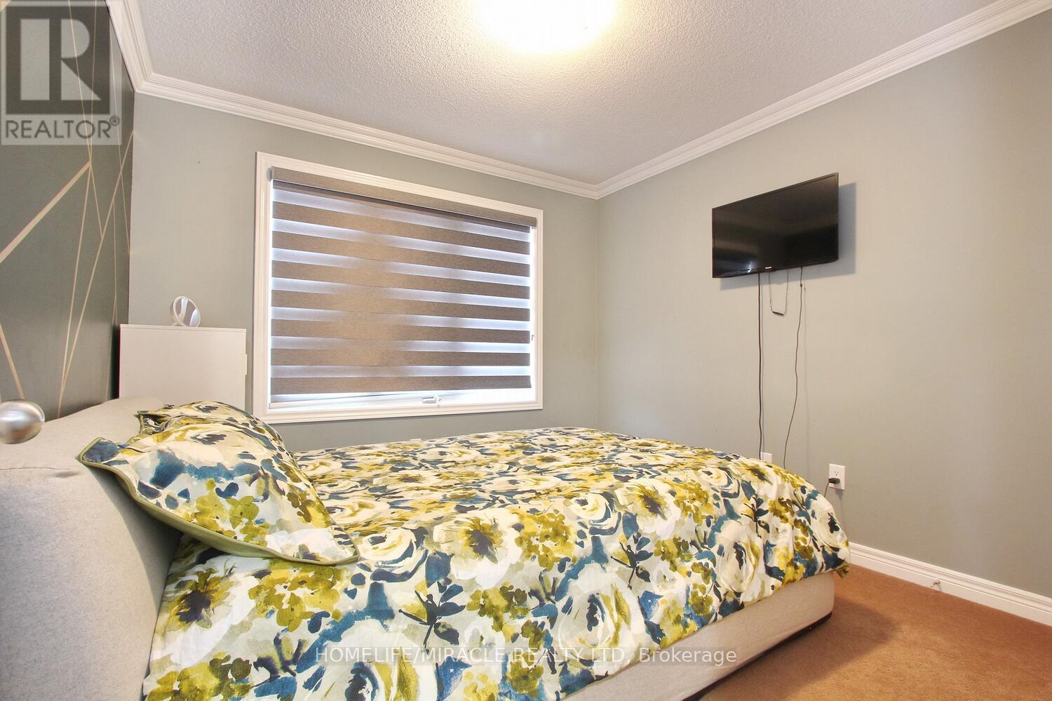 11 Bluffmeadow Street, Brampton, Ontario  L6P 3K3 - Photo 38 - W12789410