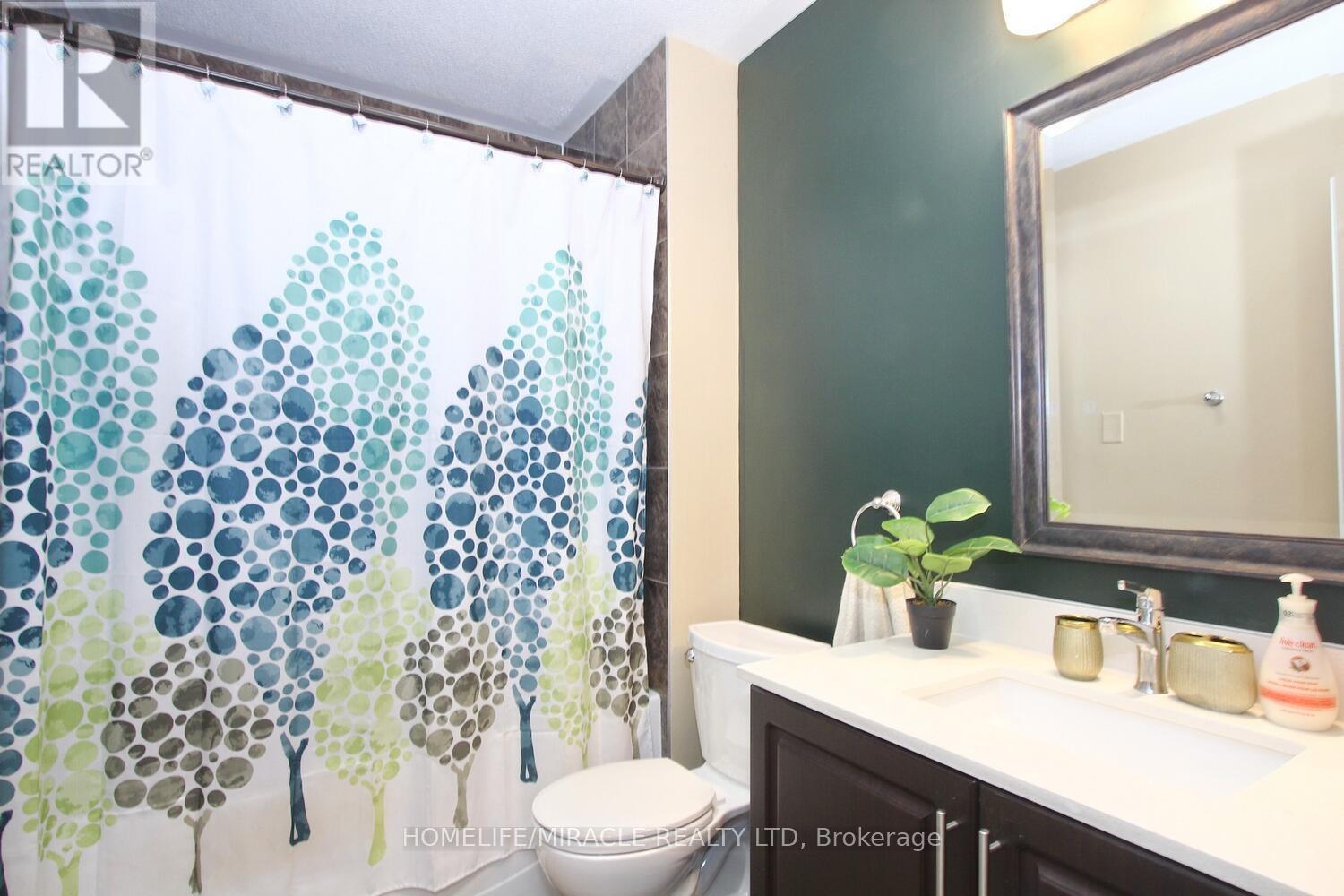 11 Bluffmeadow Street, Brampton, Ontario  L6P 3K3 - Photo 42 - W12789410