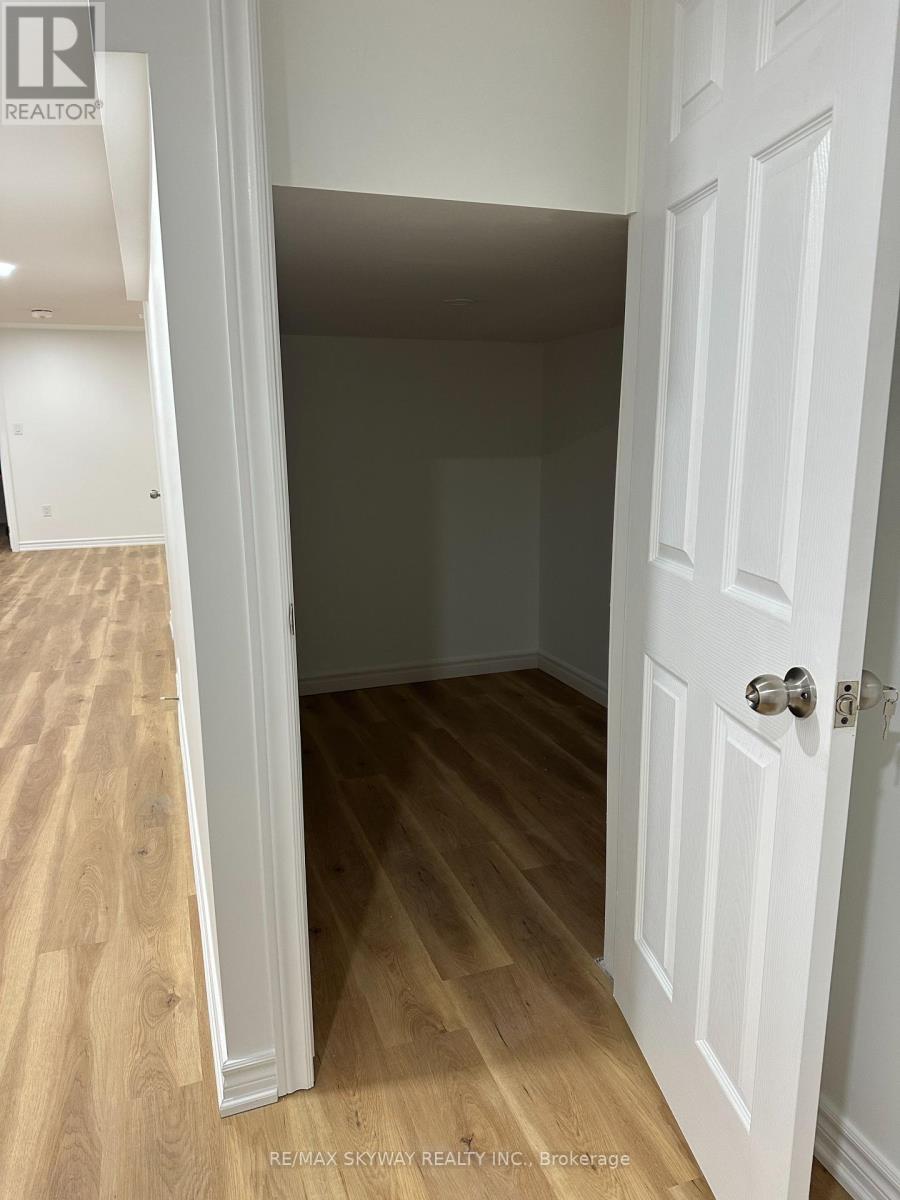 Basement - 19 Dolomite Drive, Brampton, Ontario  L6P 4R6 - Photo 5 - W12789454