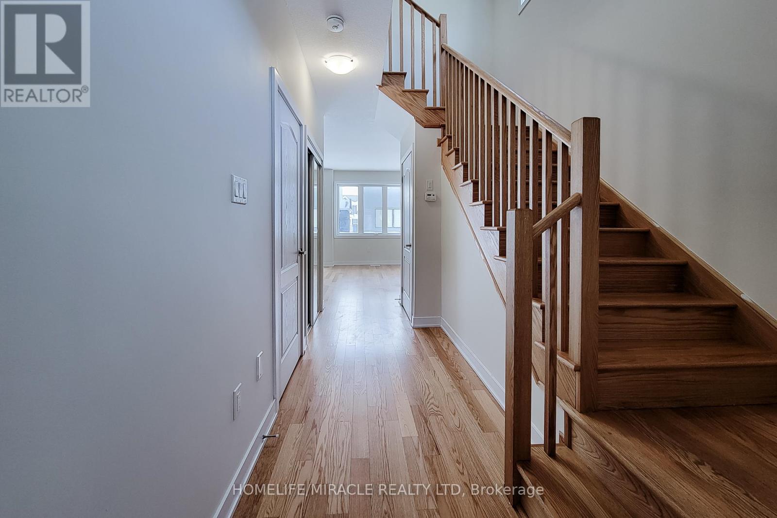 167 Keelson Street, Welland, Ontario  L3B 6C5 - Photo 4 - X12789408