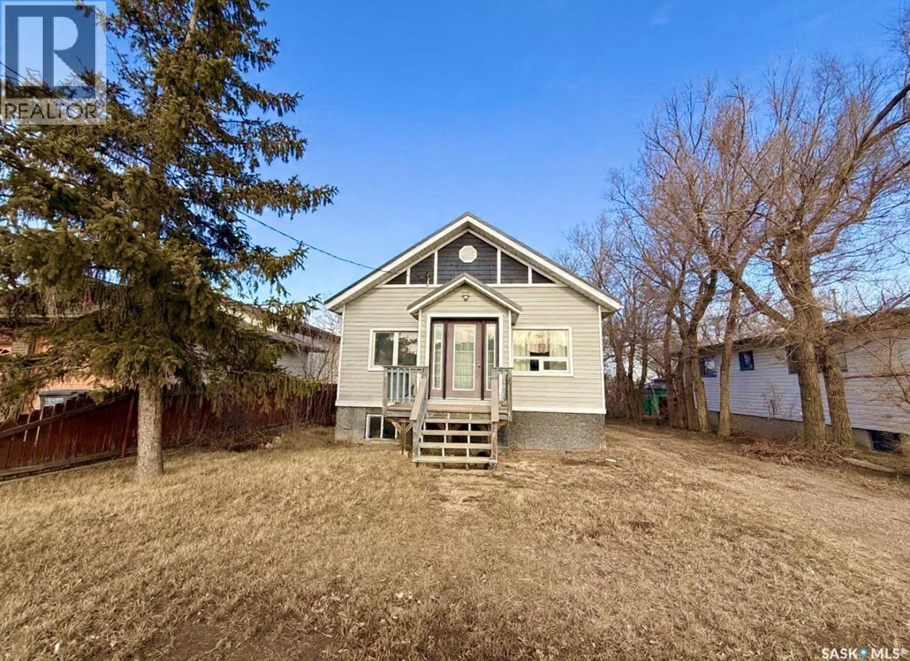 320 Herbert AVENUE, Herbert, Saskatchewan