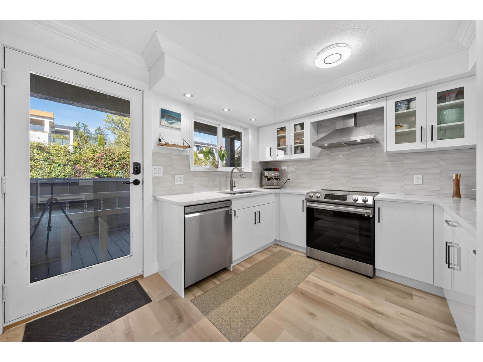 11 15971 Marine Drive, White Rock, British Columbia  V4B 1G1 - Photo 12 - R3075627