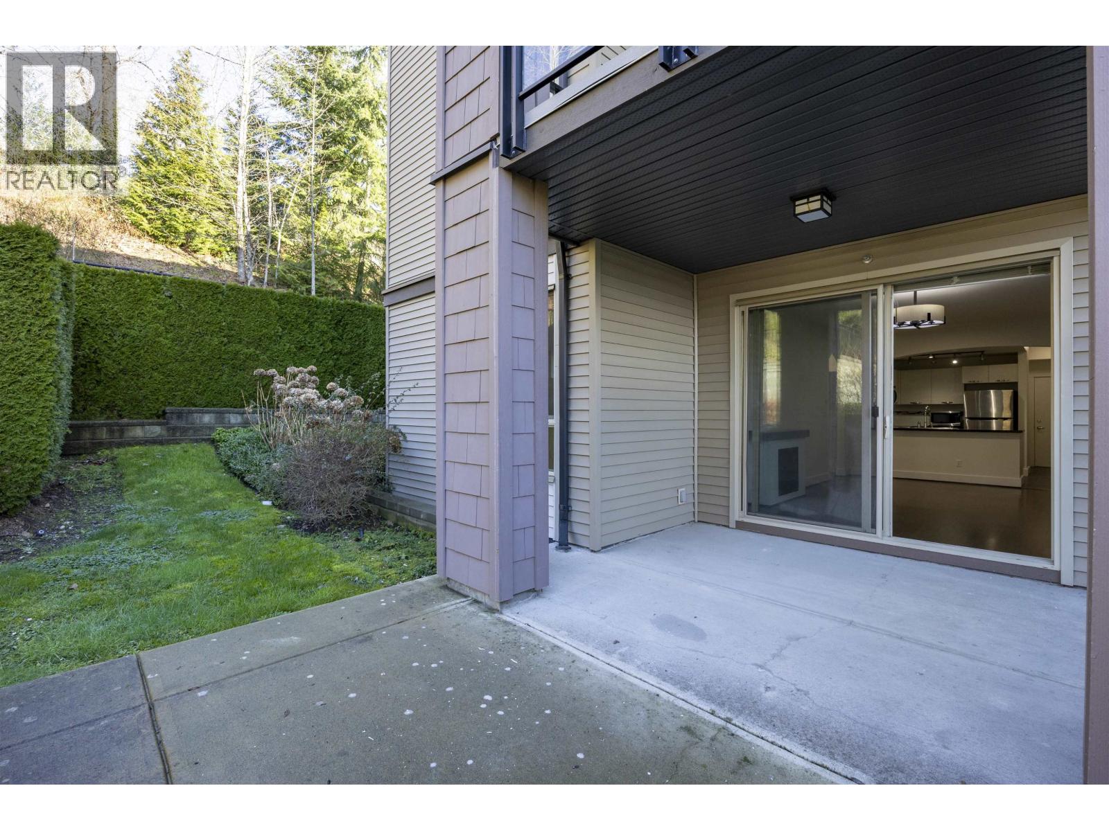 311 7428 Byrnepark Walk, Burnaby, British Columbia  V3N 0B4 - Photo 23 - R3089489
