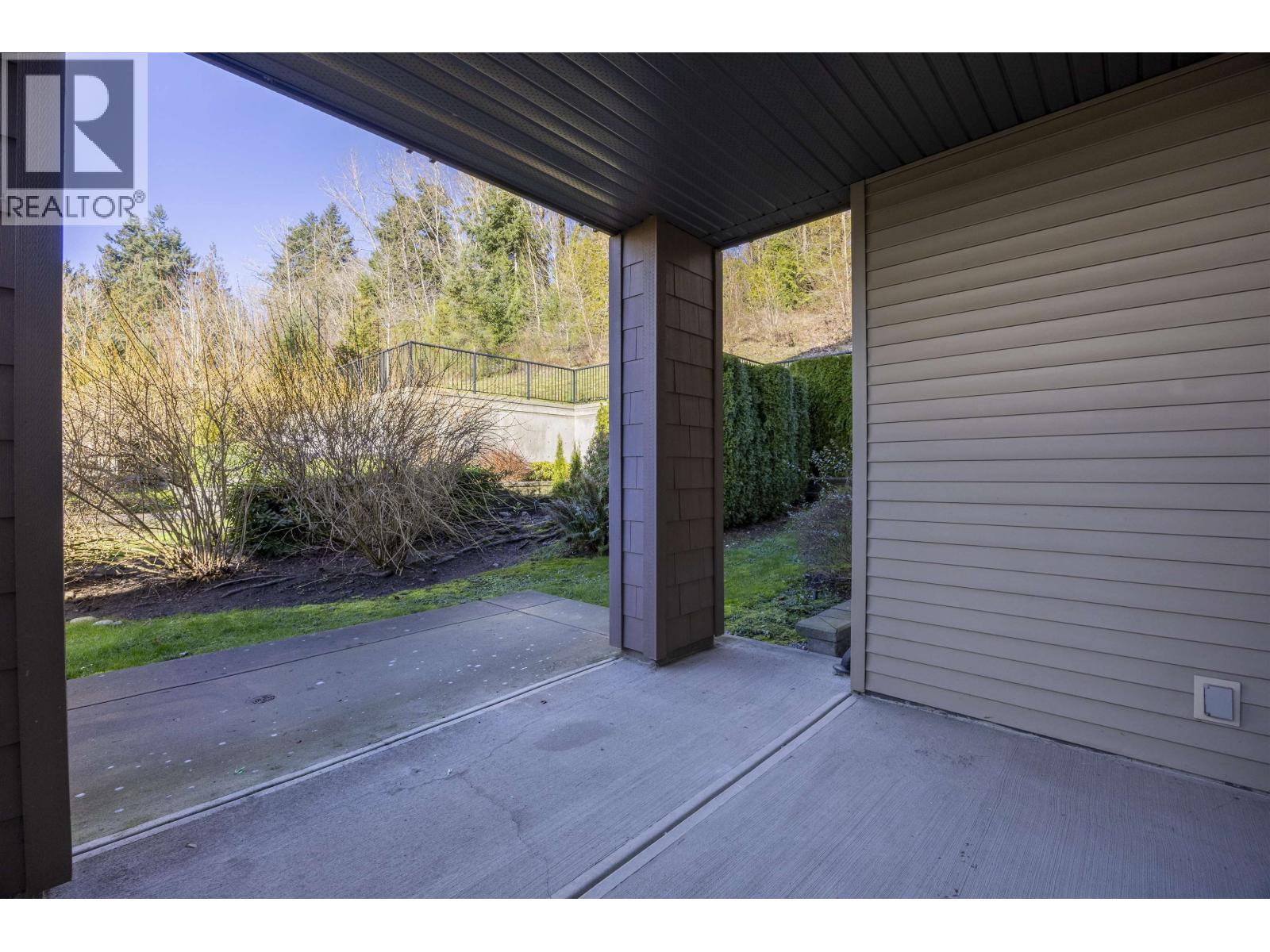 311 7428 Byrnepark Walk, Burnaby, British Columbia  V3N 0B4 - Photo 22 - R3089489