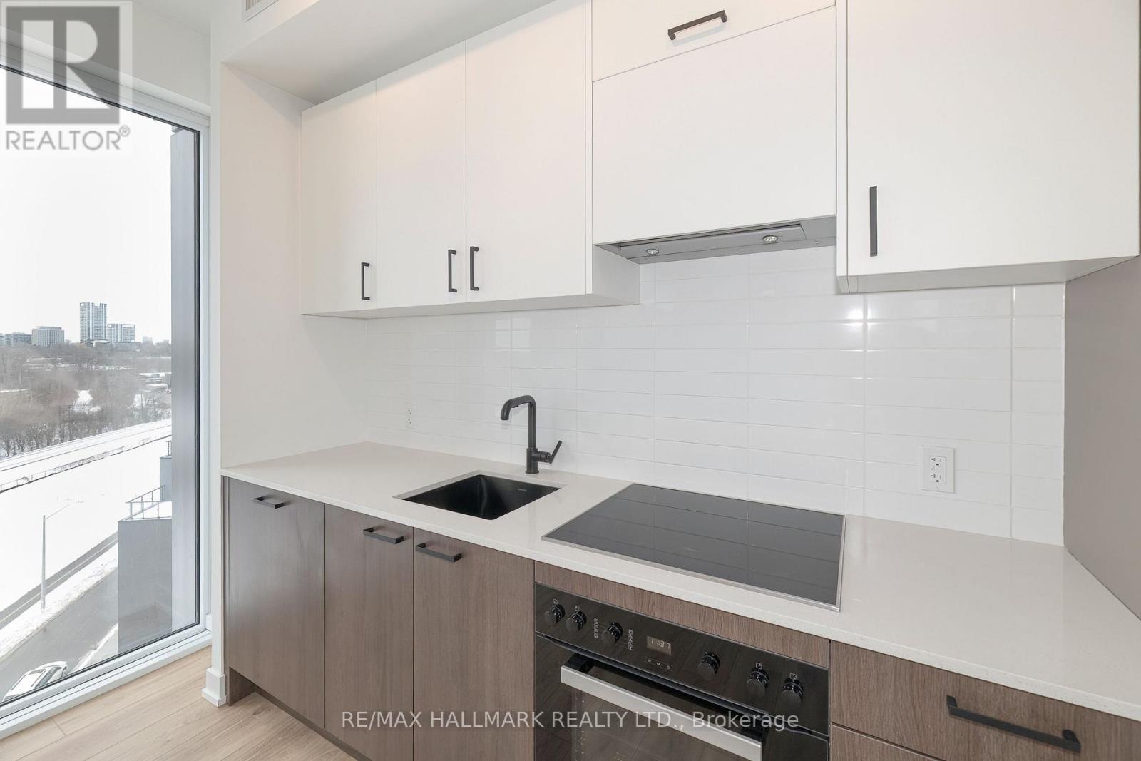 717 - 1 Quarrington Lane, Toronto, Ontario  M3C 0S4 - Photo 10 - C12787538