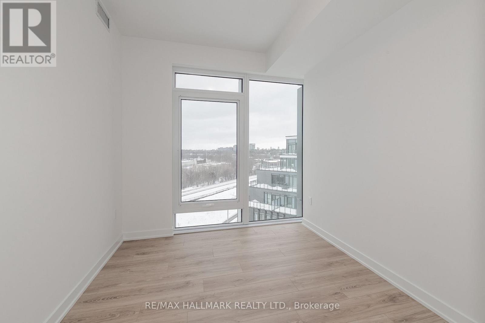 717 - 1 Quarrington Lane, Toronto, Ontario  M3C 0S4 - Photo 8 - C12787538