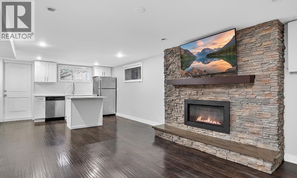 12106 214 Street, Maple Ridge, British Columbia  V2X 5E1 - Photo 30 - R3089559