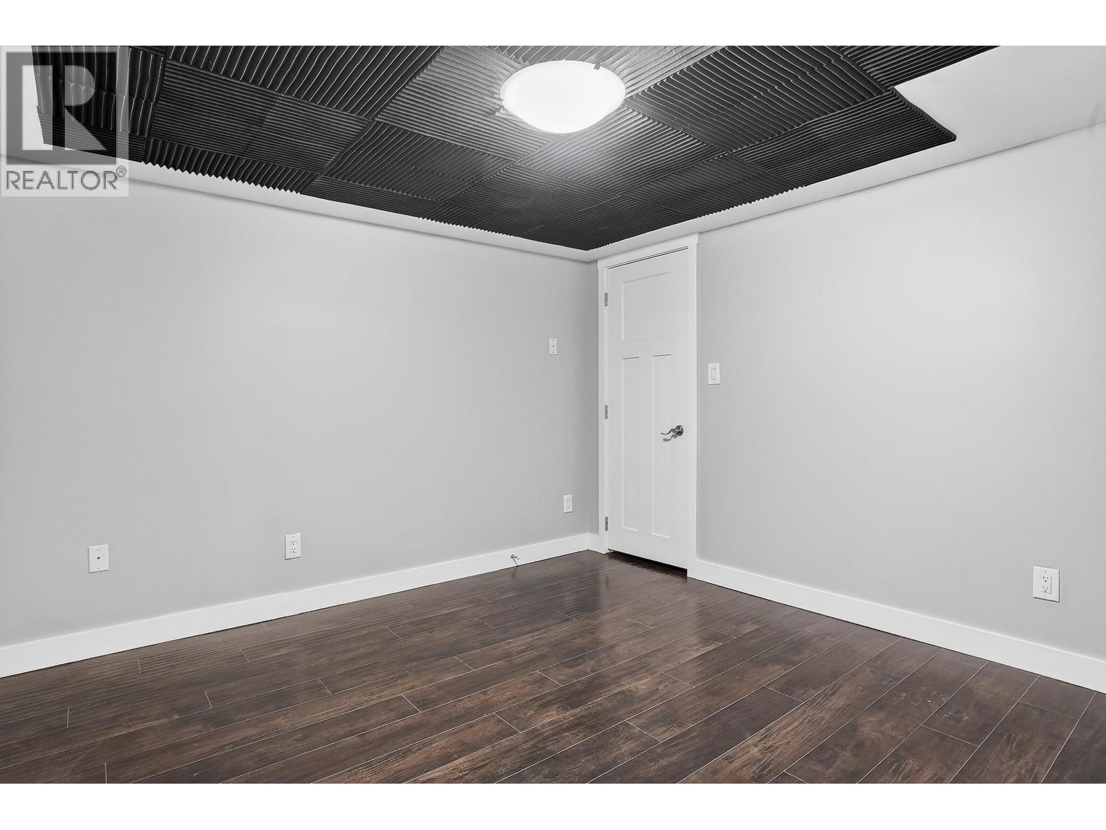 12106 214 Street, Maple Ridge, British Columbia  V2X 5E1 - Photo 17 - R3089559